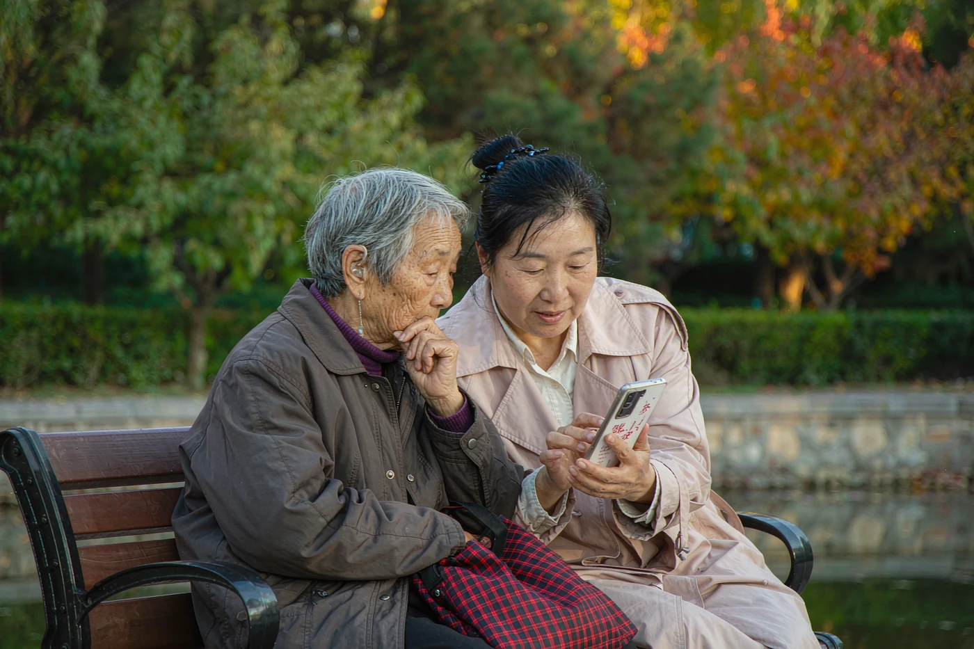 在北京为家中老人设置支付和账户