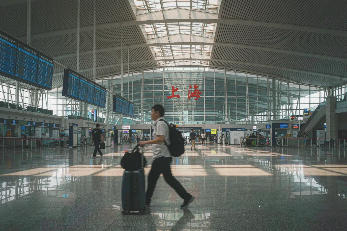 下午1点抵达上海浦东（PVG）：当天转机飞成都攻略