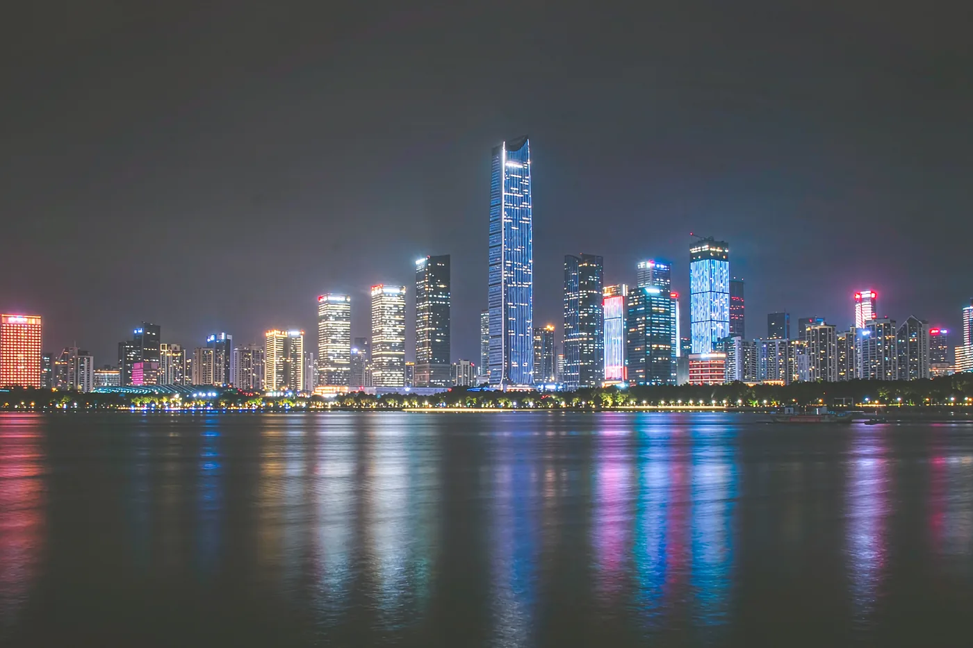 深圳夜生活：夜市之外的精彩