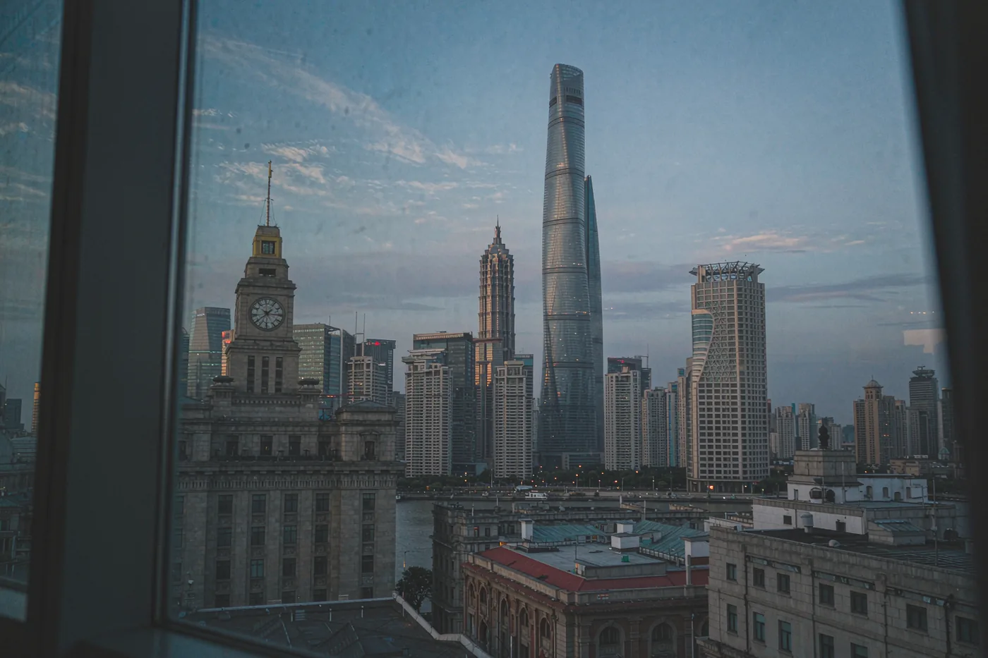 上海住哪儿：虹桥 vs 外滩（次日浦东机场出发版）